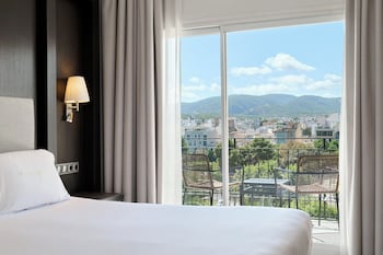 Deluxe Double Room, City View