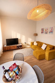 4th floor apartment without elevator.