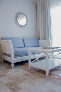 Deluxe Room, Garden View