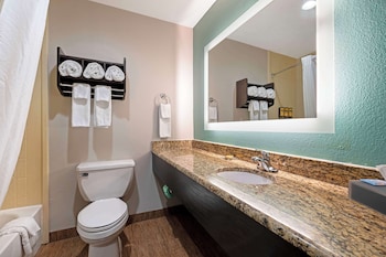 Standard Room, 2 Queen Beds, Non Smoking (Pet Friendly)