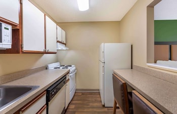 Deluxe Studio, Multiple Beds, Non Smoking