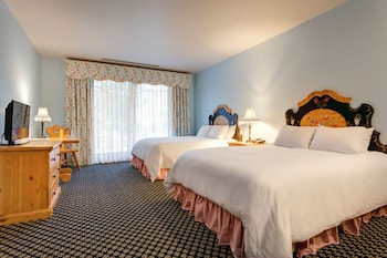 Grand Room, 2 Queen Beds (Mountain Grand Lodge)