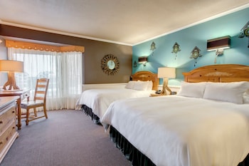 Room, 2 Queen Beds, Tower (Clock Tower Lodge)