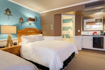 Room, 2 Queen Beds, Tower (Clock Tower Lodge)