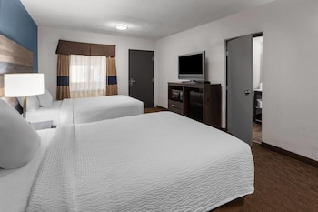 Suite, 2 Double Beds, Non Smoking