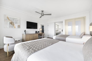 Deluxe Room, Ocean View (Double Beds)