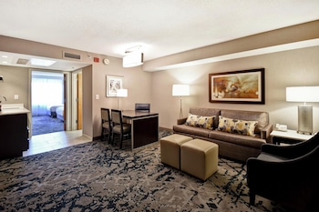 Suite, Multiple Beds, Kitchenette