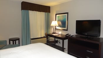 Standard Room, 1 King Bed, Jetted Tub