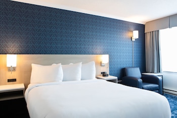 Standard Room, 1 Queen Bed
