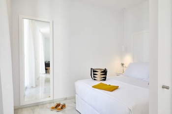 Penthouse Apartment with Terrace - Annex building