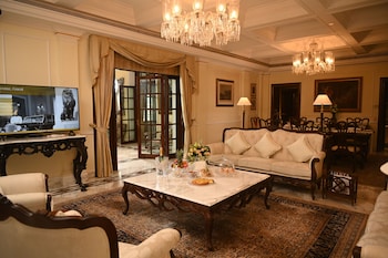 Suite (The Imperial)
