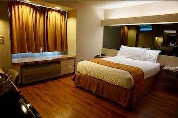 Standard Room, 1 Queen Bed, Smoking