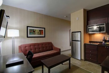 Suite, 1 King Bed, Non Smoking, Kitchenette