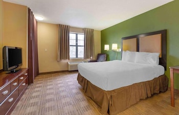 Suite, 1 King Bed with Sofa bed, Non Smoking, Kitchen