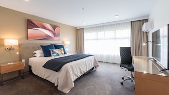 Suite, King Bed