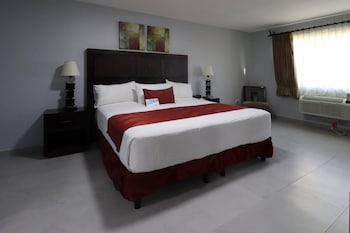 Suite, 1 King Bed, Non Smoking