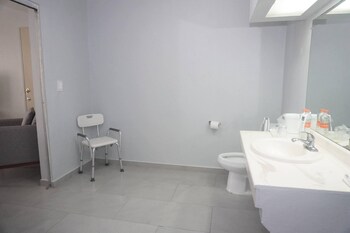 Room, 2 Double Beds, Non Smoking (Accesible)