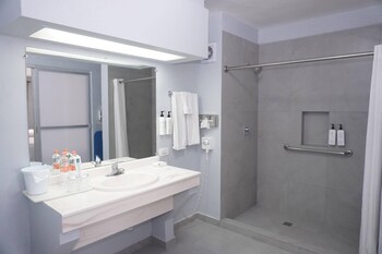 Room, 2 Double Beds, Non Smoking (Accesible)