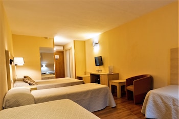 Quadruple Room (2+2)