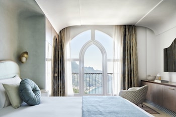 Aquamarine Deluxe Sea view room