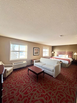 Business Studio Suite, 1 King Bed, Non Smoking