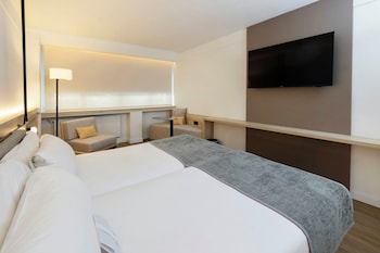 Classic Twin Room
