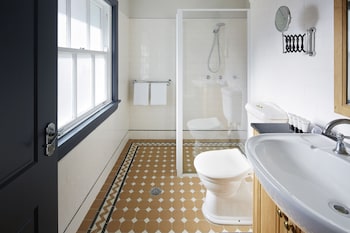 Belmore One Bedroom Suite