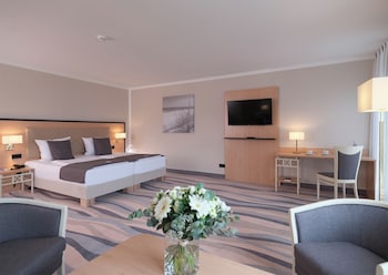 Junior Suite (Located to the Sea Side)