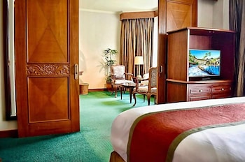 Suite (Corner)