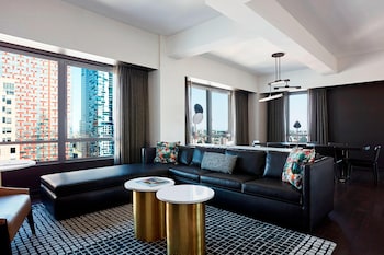 Suite, 1 King Bed with Sofa bed, City View