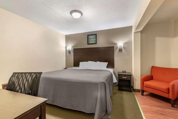 Standard Room, 1 King Bed