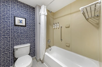 1 Bdrm Ste 2 Dbles NoSmk