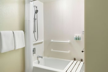 Room, Multiple Beds