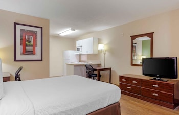Studio, 1 Queen Bed, Non Smoking