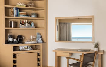 Suite, 1 King Bed, Fireplace (Master | Double Balcony)