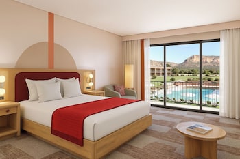Room, 1 King Bed, Balcony (Pool)