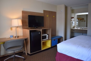 Room, 1 King Bed, Accessible