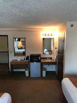 Family Room, Multiple Beds, Non Smoking