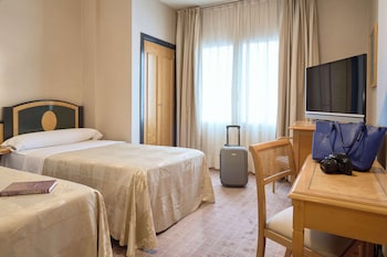 Double Room (with extra bed 3 Adults)