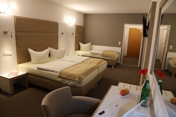 Comfort Triple Room