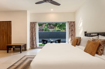 Hill View Deluxe Double Room