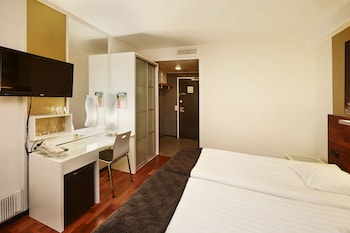 Standard Triple Room (Spa Building)