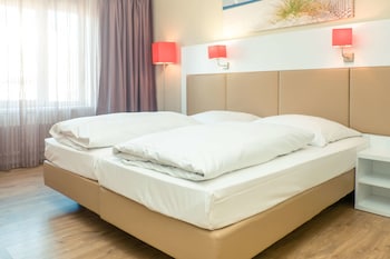 Standard Room, 1 Double Bed, Bathtub