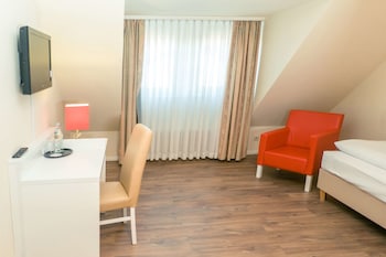 Standard Room, 1 Twin Bed, Bathtub