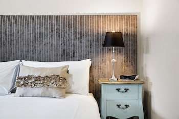 Standard Room, 1 Queen Bed, Non Smoking (Pet Friendly)
