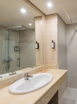 Suite Premium Front Sea View (2+2)