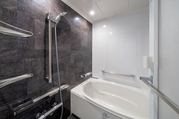 Junior Suite - South Building