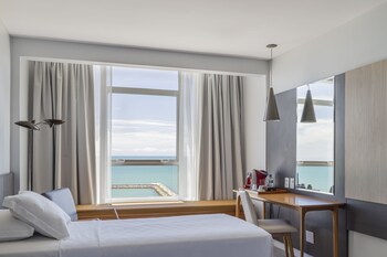 Deluxe Twin Ocean Front