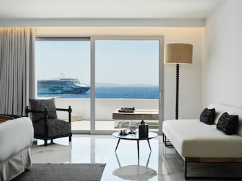 Sanctuary Grande Sea view Suite with Private pool