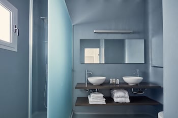 Superior Sea view Suite with Outdoor Hot Tub